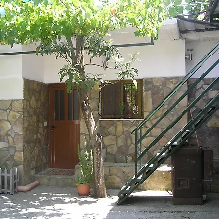 Bakuli * Gjirokastër
